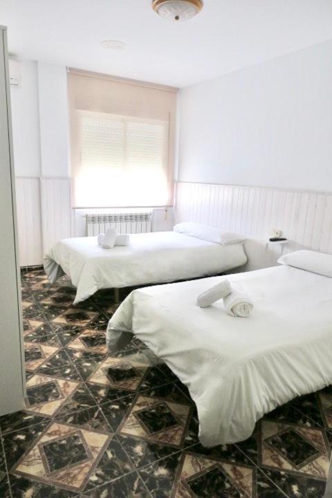 Hostal Jaufil Zújar Exteriör bild